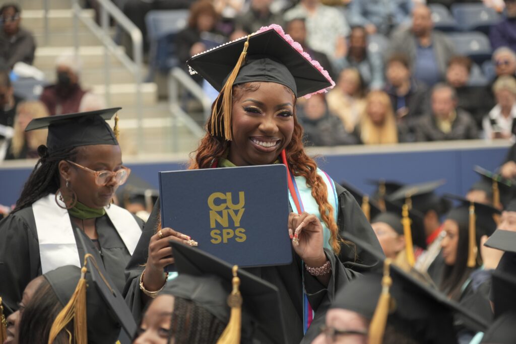 See photos from CUNY SPS’ 2023 Commencement The Kiosk