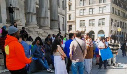 University Student Senate Marches to Reduce Financial Barriers